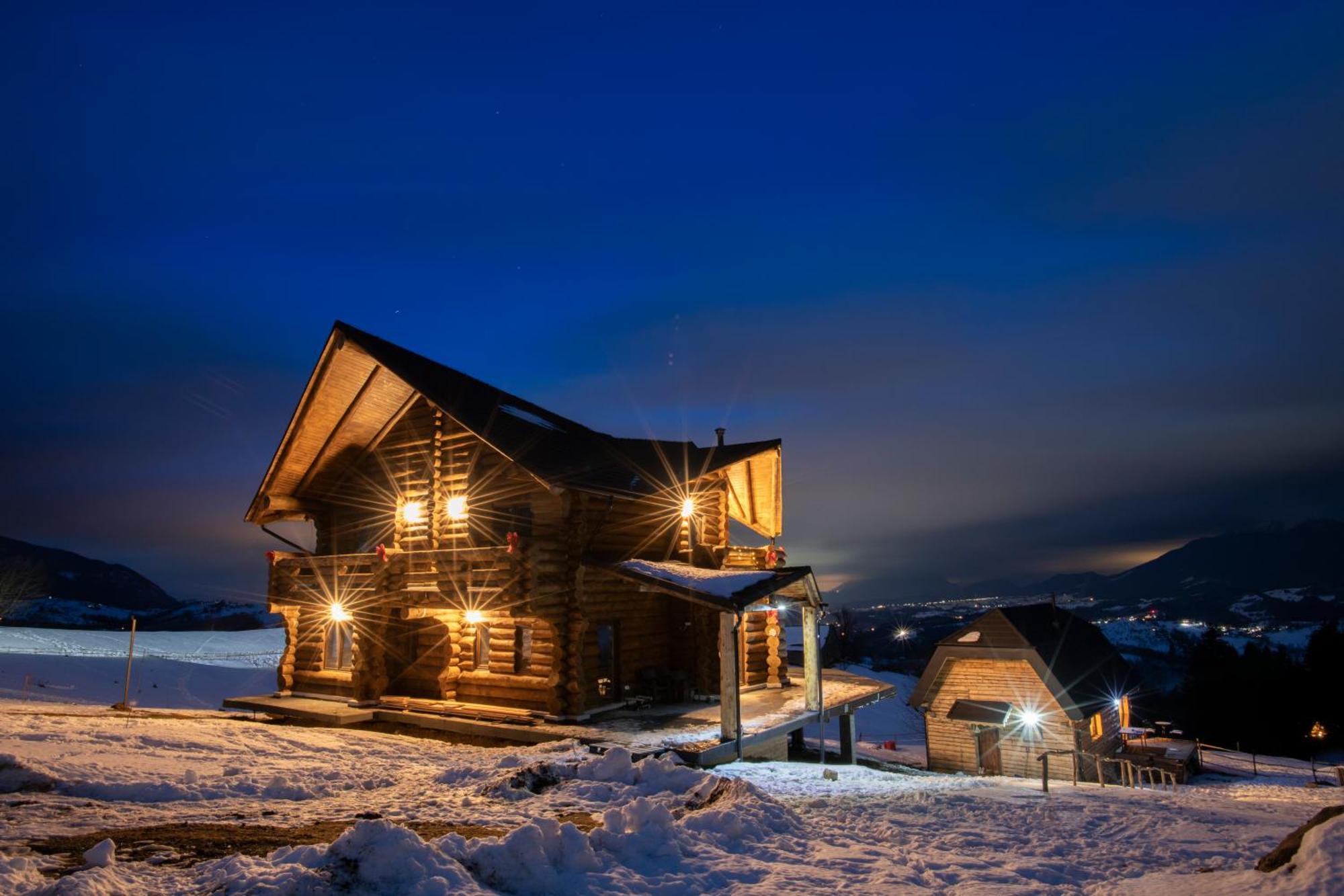 The Barn Villa Şirnea Eksteriør billede