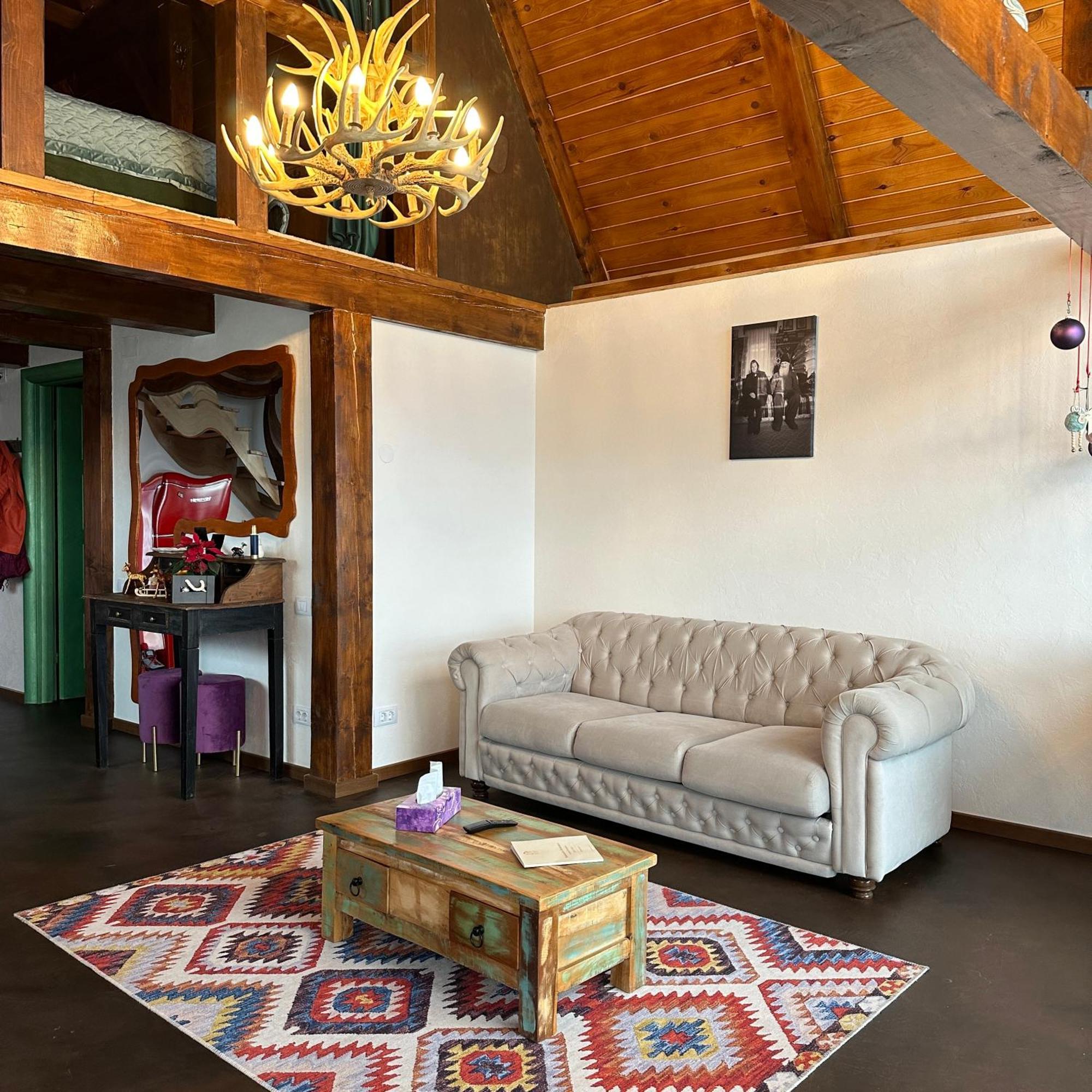 The Barn Villa Şirnea Eksteriør billede