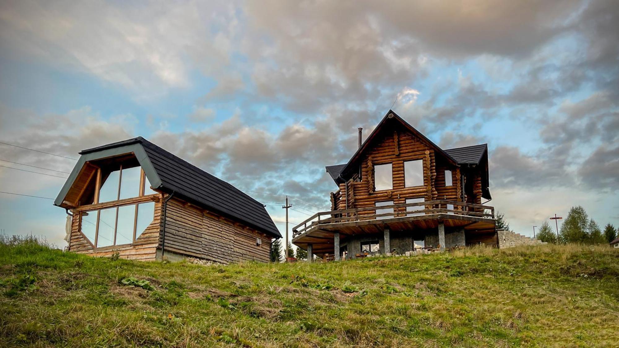 The Barn Villa Şirnea Eksteriør billede